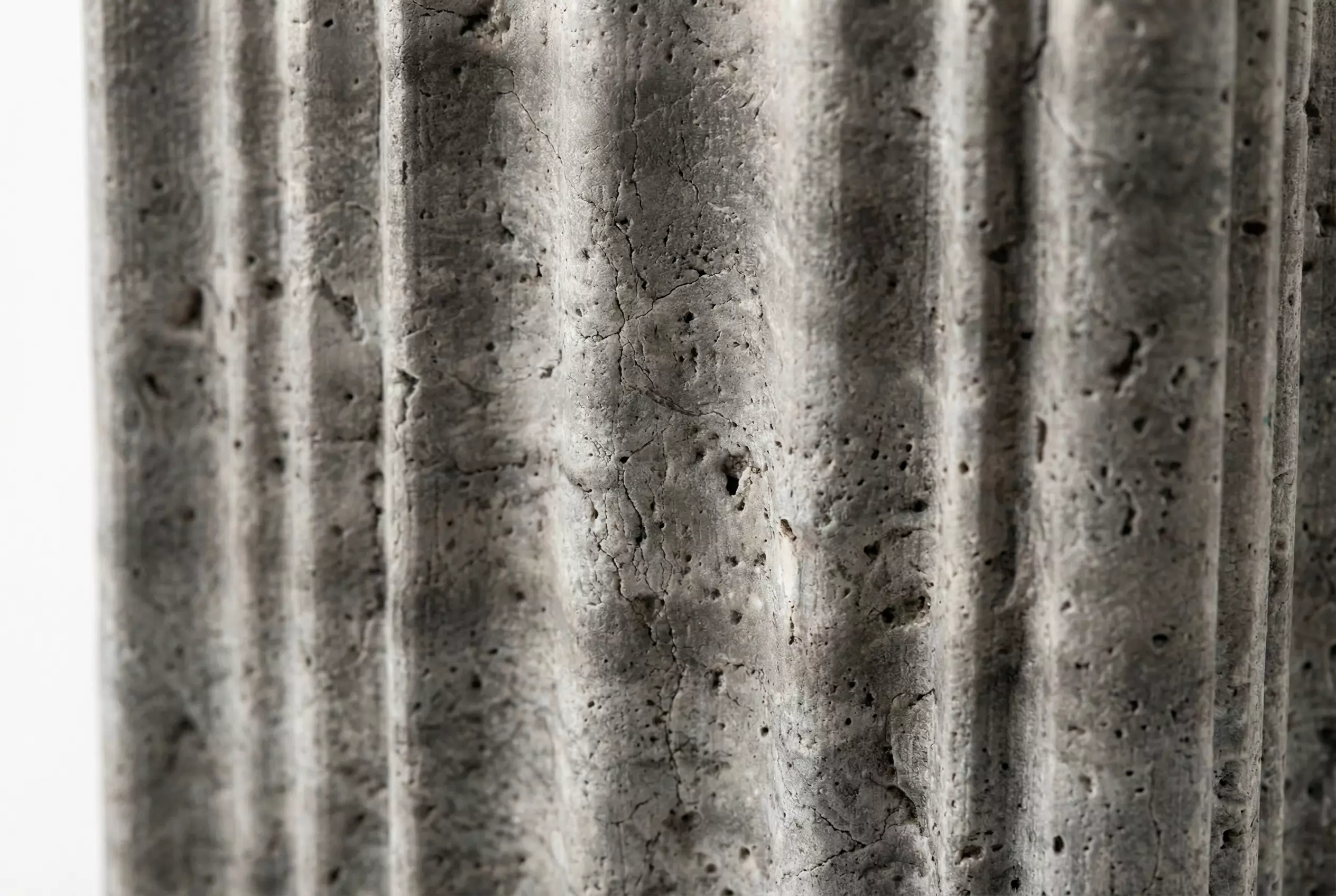 Ваза Травертин Грей (Travertine Grey) — дополнительная информация