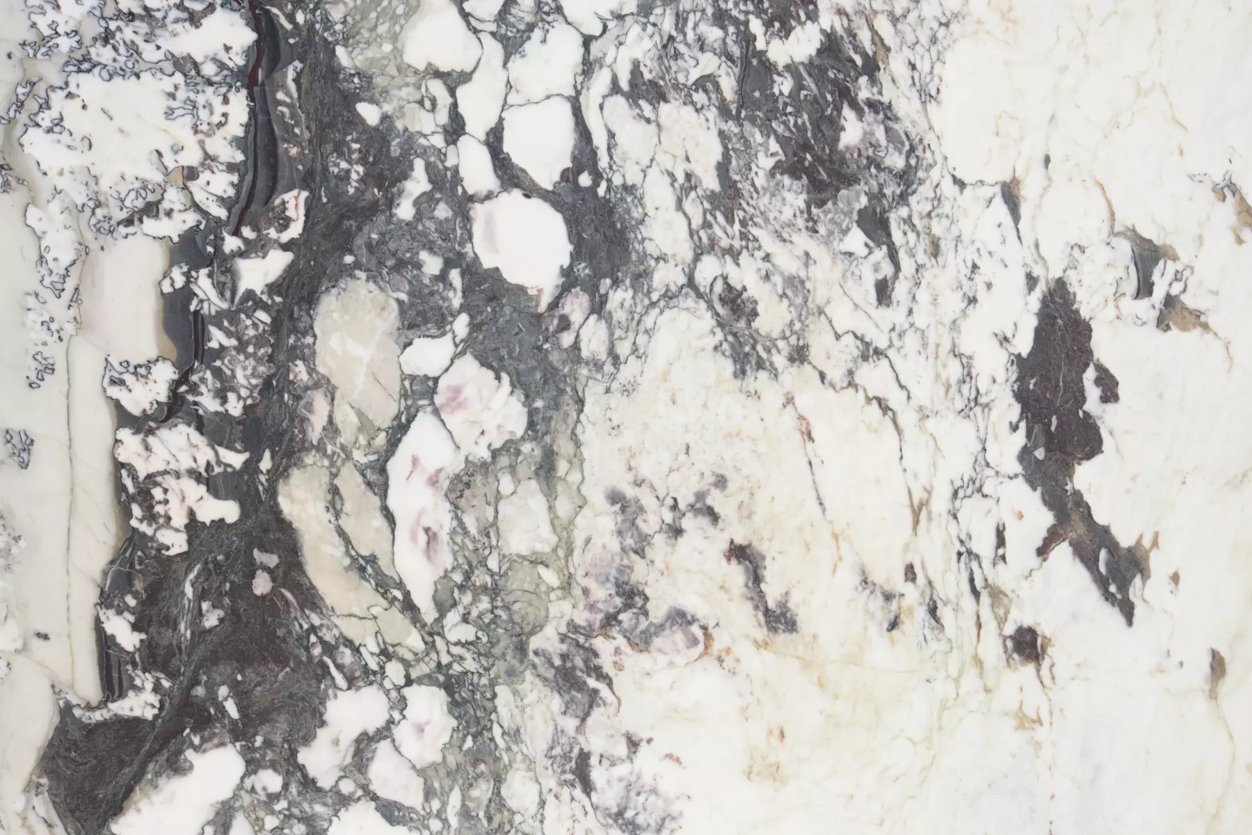 Бретча Капрайя (Breccia Capraia)