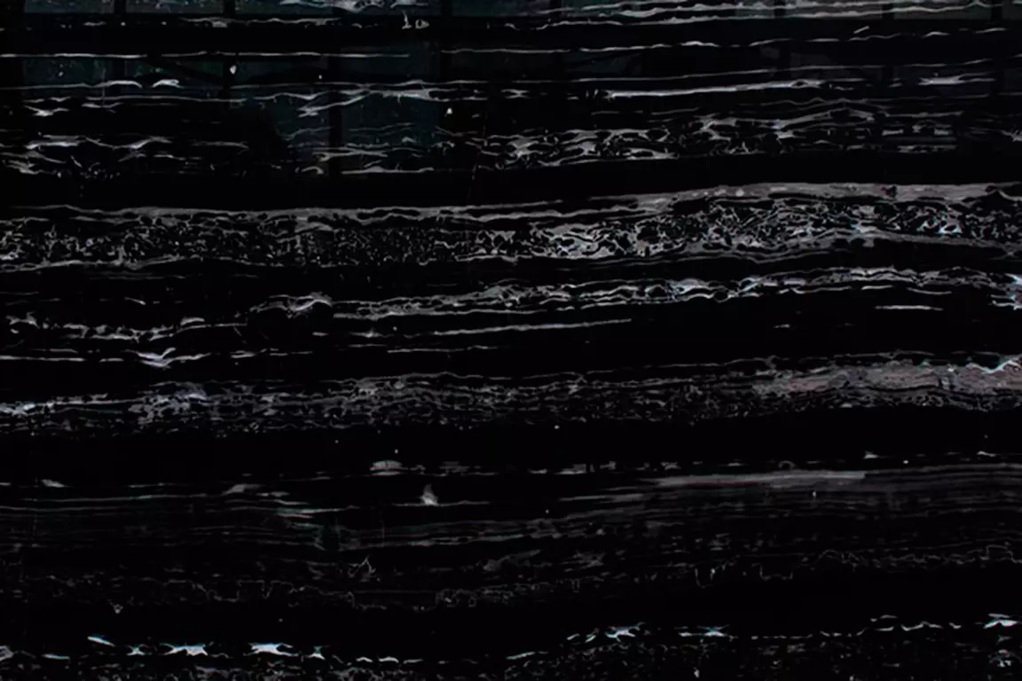 Порт Блэк (Port Black)